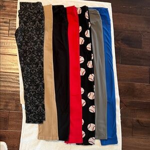 Lot of 7 Assorted Patterned and Solid Leggings Set